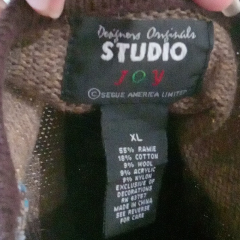 Designers original Christmas vest size extra large - Picture 9 of 9